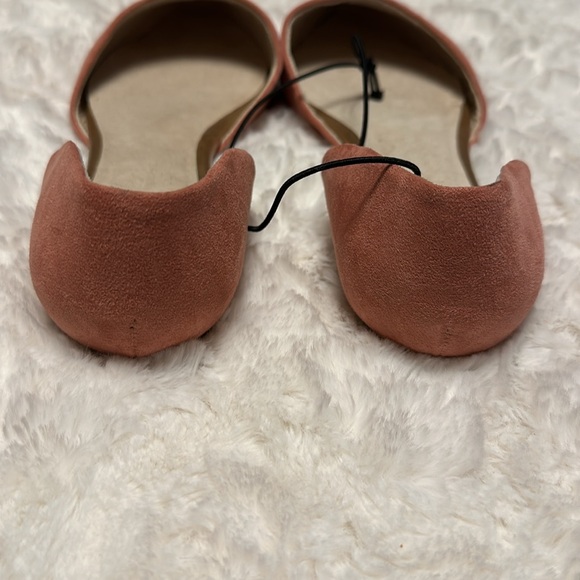 NEW Women’s GAP Pink Suede Flats *8* - Picture 3 of 4